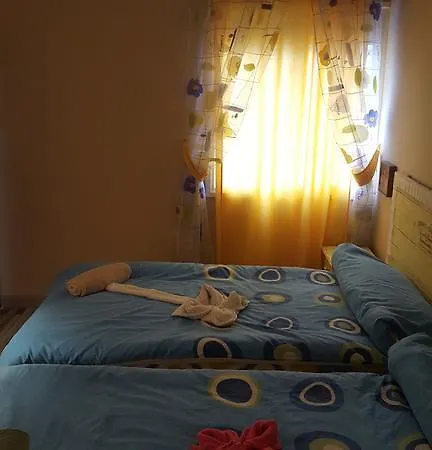 La Casa Mia A Tenerife ベッド・アンド・ブレックファスト